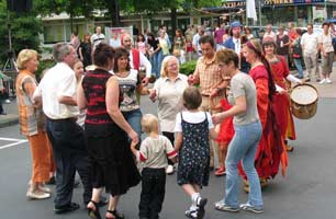 Tnze fr Erwachsene und Kinder... (Siegen 2004)